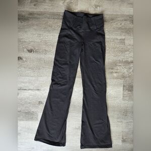 Lululemon Groove Flared Yoga Pants Size 8